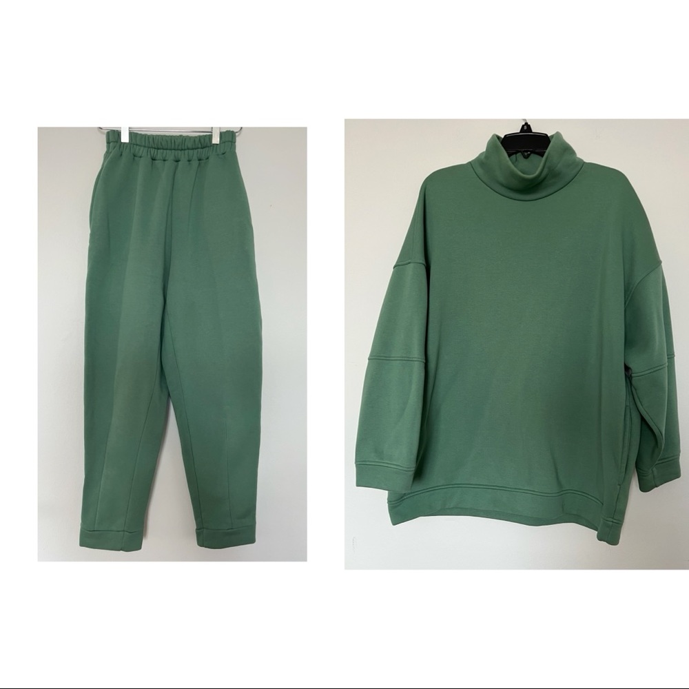 Stylish light green women’s set sweatshirt + sweatpants
